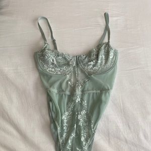 Forever 21 vintage mint green lace sheer lingerie thong bodysuit
